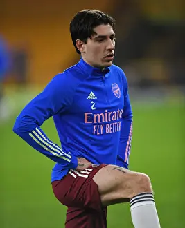 Hector Bellerin Prepares for Arsenal's Showdown against Wolverhampton Wanderers in Premier League (2020-21)