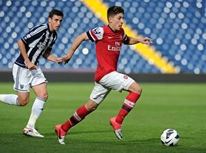 Images Dated 1st October 2012: Hector Bellerin vs. George Thorne: Clash of the Young Stars in West Bromwich Albion U21 vs