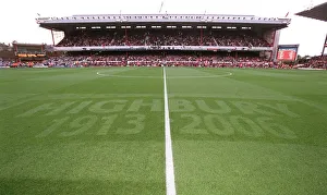 <b class=qtipBold><figcaption>Highbury Stadium</figcaption></b><br>Arsenal FC Prints Highbury Stadium<br><em>© 2006 Arsenal Football Club PLC. All Rights Reserved.</em> Highbury Stadium