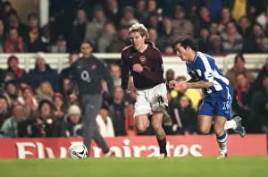 Hleb vs Baines: A Tight Carling Cup Semifinal Battle at Highbury - Wigan's Upset Win