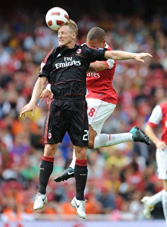 Ignazio Abate (Milan) Kieran Gibbs (Arsenal). Arsenal 1: 1 AC Milan. Emirates Cup