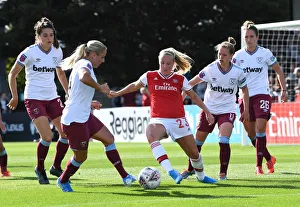 Arsenal Women V West Ham United 2019-20 Prints: Intense Battle: Arsenal Women vs