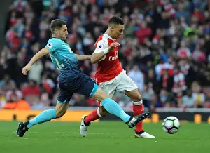 Intense Battle: Kieran Gibbs vs Angel Rangel - Arsenal vs Swansea City (2016-17) Premier League