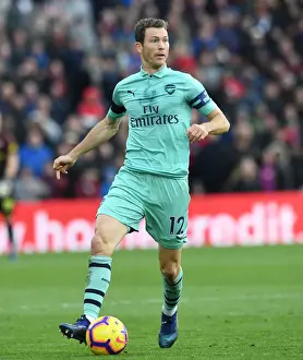 Intense Battle: Lichtsteiner vs Wan-Bissaka - Crystal Palace vs Arsenal Premier League Clash, 2018-19