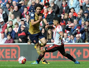 Sunderland V Arsenal 2015-16 Prints: Intense Battle: Mohamed Elneny vs