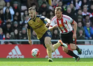 Intense Rivalry: Jack Wilshere vs Lee Cattermole Clash in Sunderland vs Arsenal Premier League (2015-16)