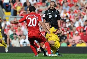 Images Dated 15th August 2010: Jack Wilshere (Arsenal) Javier Mascherano (Liverpool). Liverpool 1: 1 Arsenal