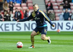 Jack Wilshere Gears Up: Arsenal's Midfielder Prepares for Sunderland Showdown (Premier League 2015-16)