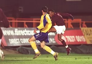 Images Dated 15th November 2005: Jay Simpson scores Arsenals 1st goal