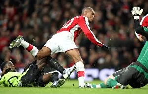 Images Dated 11th November 2008: Jay Simpson scores his and Arsenals 1st goal under