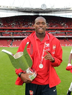 Arsenal v Celtic 2010-11 Collection: Jay Thomas (Arsenal) with the Emirates trophy. Arsenal 3: 2 Celtic. Emirates Cup Pre Season