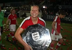 Arsenal Ladies v Everton Community Shield 2008-09 Collection: Jayne Ludlow (Arsenal) with the Community Shield