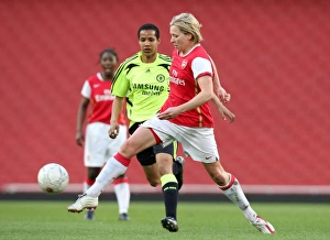 Arsenal Ladies v Chelsea 2007-8 Collection: Jayne Ludlow (Arsenal) Emma Whitter (Chelsea)