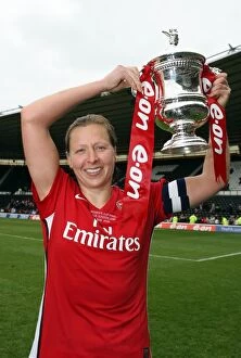 Arsenal Ladies v Sunderland WFC Collection: Jayne Ludlow (Arsenal Ladies) with the FA Cup Trophy
