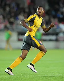 Viking FK V Arsenal 2016-17 Prints: Jeff Reine-Adelaide in Action: Viking FK vs Arsenal (2016-17)