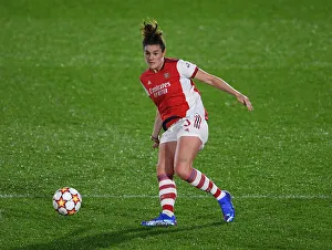 Arsenal Women V HB Koge 2021-22 Prints: Jennifer Beattie in Action: Arsenal Women vs HB Koge