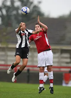 Jennifer Beattie (Arsenal) Panagiota Tselekoglou (PAOK)