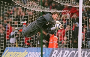 Images Dated 4th March 2006: Jens Lehmann (Arsenal) warms up before the match. Fulham 0: 4 Arsenal
