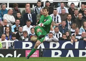 Jens Lehmann: The Unyielding Wall in Arsenal's 0:0 Stalemate at Newcastle United, FA Premiership, 2007