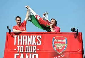 Images Dated 18th May 2014: Jodie Trowsdale and Stuart MacFarlane (Arsenal). Pre Arsenal Trophy Parade. Islington, 18 / 5 / 14