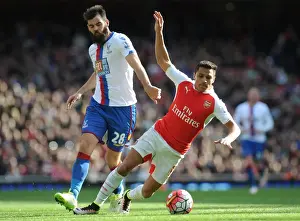 Arsenal V Crystal Palace 2015-16 Prints: Joe Ledley Fouls Alexis Sanchez: Arsenal vs Crystal Palace, Premier League 2015-16