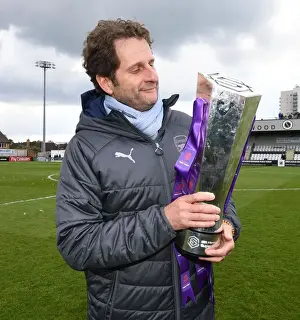 Joe Montemurro Celebrates WSL Title Win with Arsenal Women After Triumph over Manchester City