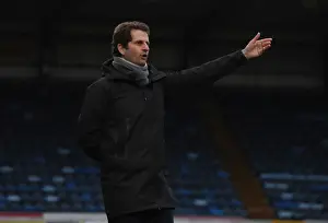 Joe Montemurro Leads Arsenal Women in WSL Match Against Reading FC