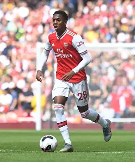 Joe Willock Shines: Arsenal's Dominant Display Against Burnley