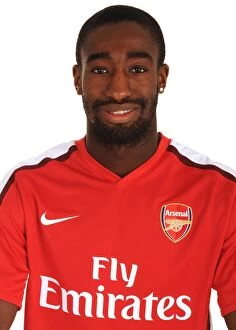 1st Team Player Images 2009-10 Collection: Johan Djourou (Arsenal)