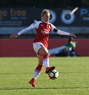 Arsenal Women V Sunderland 2017-18 Prints: Jordan Nobbs in Action: Arsenal Women vs. Sunderland - WSL 1
