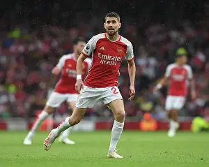 Jorginho Shines: Arsenal Dominates Fulham in 2023-24 Premier League Opener