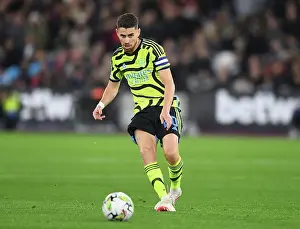 Jorginho's Midfield Masterclass: Arsenal's Dominant Performance Against West Ham United in Carabao Cup