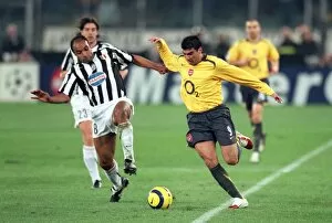 Images Dated 6th April 2006: Jose Reyes (Arsenal) Emerson (Juve). Juventus 0: 0 Arsenal