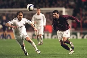 Images Dated 9th March 2006: Jose Reyes (Arsenal) Michel Salgado (Real Madrid)