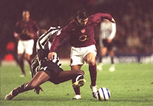 Arsenal v Juventus 2005-6 Gallery: Jose Reyes (Arsenal) Patrick Vieira (Juventus). Arsenal 2: 0 Juventus