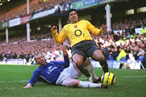 Everton v Arsenal 2005-06 Collection: Jose Reyes (Arsenal) Tony Hibbert (Everton)