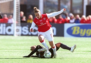 Julie Fleeting (Arsenal) Elaine (Umea)