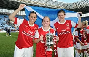 Julie Fleeting, Kim Little and Jennifer Beattie (Arsenal) with the FA Cup Trophy