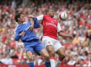 Images Dated 6th May 2007: Julio Baptista (Arsenal) Khalid Boulahrouz (Chelsea)