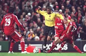 Liverpool v Arsenal - Carling Cup Collection: Julio Baptista (Arsenal) Lee Peltier (Liverpool)