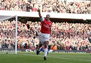 Images Dated 3rd March 2007: Julio Baptista's Goal: Arsenal's 2-1 Victory Over Reading, FA Premiership