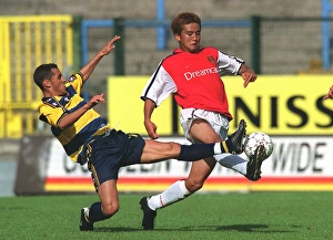 Junichi Inamoto (Arsenal) David Grondin (Beveren)