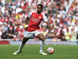 Jurrien Timber Shines: Arsenal's Dutch Defender Impresses in 2023-24 Premier League Debut Against Nottingham Forest