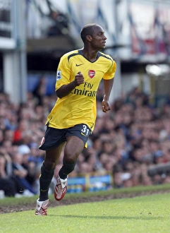 Justin Hoyte in Action: Arsenal vs Portsmouth, FA Premiership, 2007