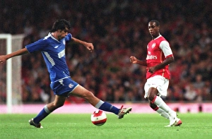 Hoyte Justin Collection: Justin Hoyte (Arsenal) Vedran Corluka (Dinamo)