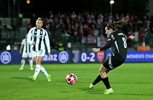 Juventus Women V Arsenal Women 2024-25 Prints: Juventus FC v Arsenal FC - UEFA Women's Champions League 2024/25 Group Stage MD3