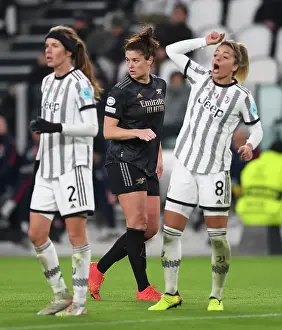 Juventus Women V Arsenal Women 2022-23 Prints: Juventus vs. Arsenal: Battle in Group C - Jennifer Beattie in Action, Turin 2022