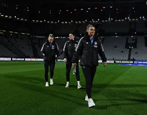 Juventus Women V Arsenal Women 2022-23 Prints: Juventus vs. Arsenal: Battle in Turin - UEFA Women's Champions League Group C Showdown