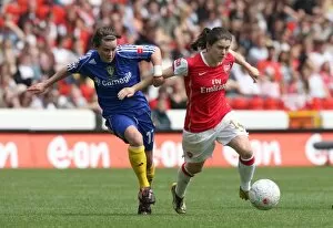 Arsenal Ladies v Leeds United Ladies Womens FA Cup Final Collection: Karen Carney (Arsenal) Alex Culvin (Leeds)