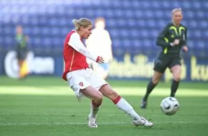 Brondby v Arsenal Ladies 2006-07 Collection: Kelly Smith (Arsenal) scores Arsenals and her 2nd goal
